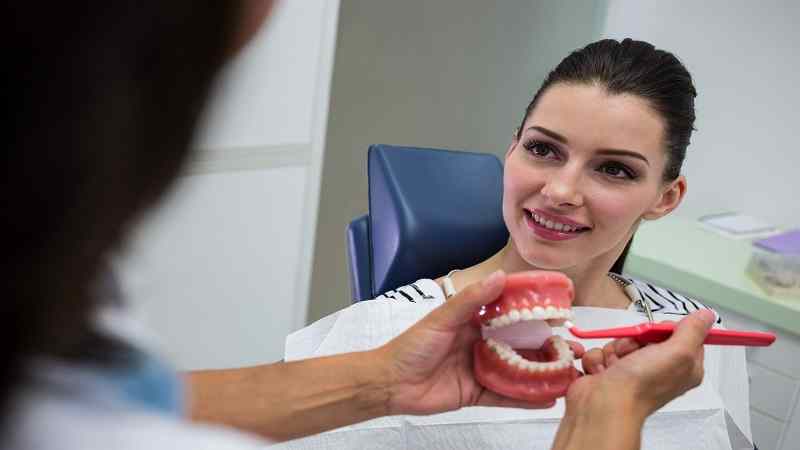 Adjusting to Dentures: A Realistic Timeline for New Wearers