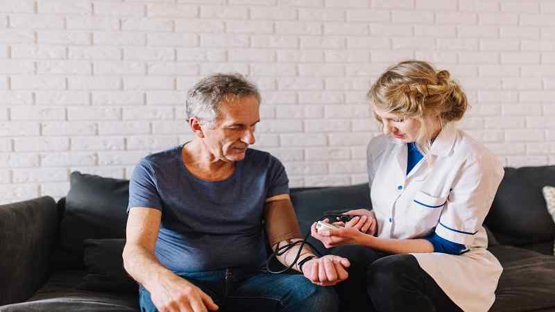 How to Treat Edema in Seniors